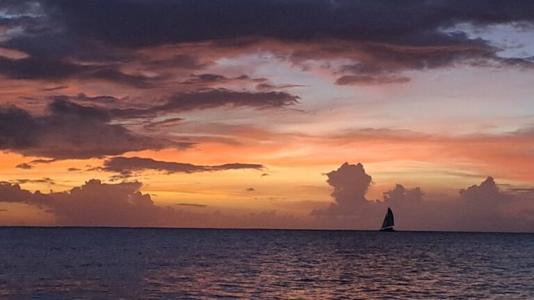 Read more about the article #048 Himmel über der Karibik auf der ⛵RONDÉE ATLANTIQUE😉