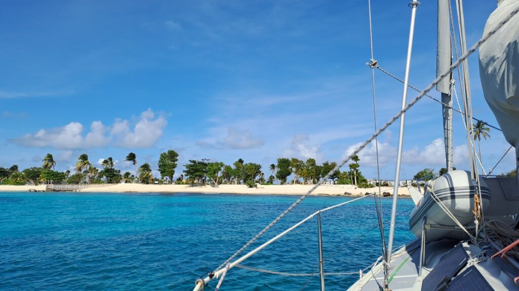 50_Postkarten-Karibikinseln_Palm-Island-von-See Postkarten Karibikinseln