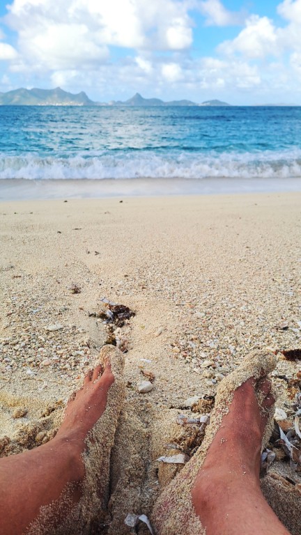 #053_Sparrow-Bay-Bogles_Lonely-Beach