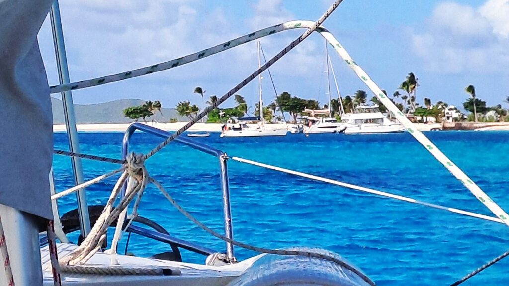 #054_Mayreau_Saline-Bay_Palm-Island Mayreau - Saline Bay