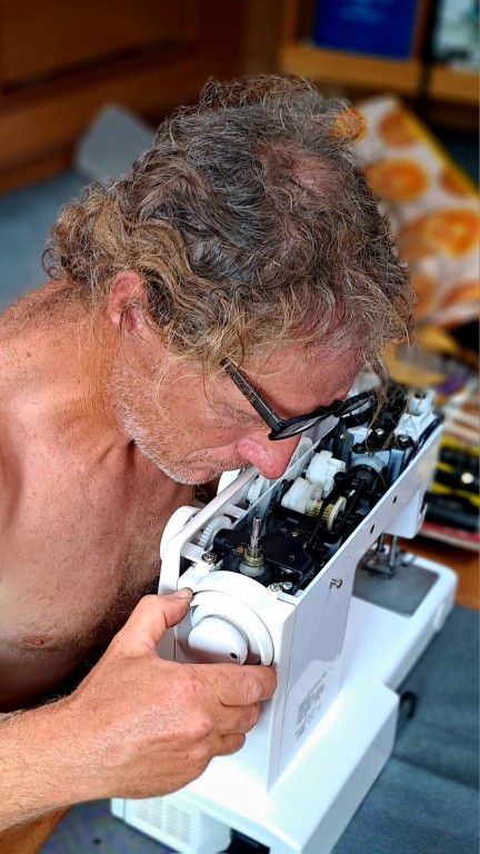 #059_Arbeit-Reparaturen_Uhrwerk Arbeit und Reparaturen