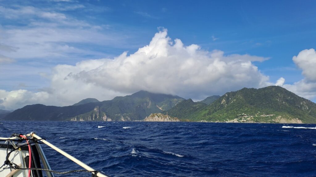 #072 Boje bei Roseau auf Dominica RONDÉE ATLANTIQUE
