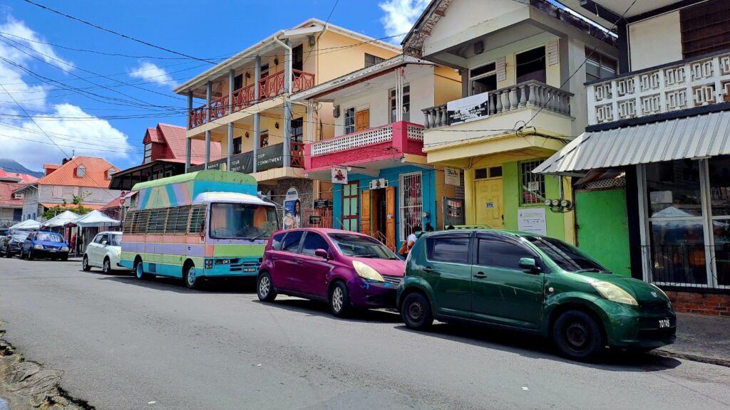 #072 Boje bei Roseau auf Dominica RONDÉE ATLANTIQUE