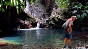 #078 Versteckter Wasserfall RONDÉE ATLANTIQUE
